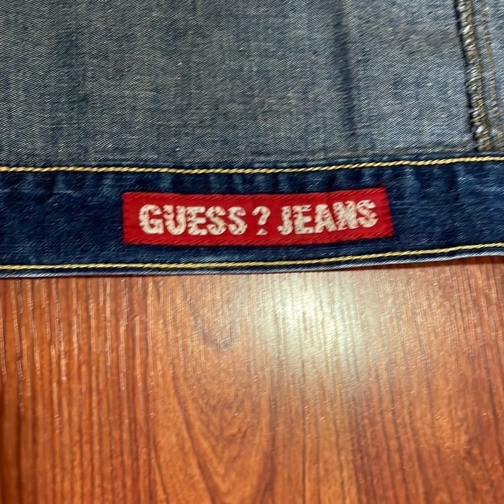 GUESS Denim Jean Jacket Size Small - Picture 6 of 9